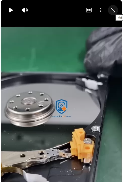 Tuyệt đối không tự ý mở ổ cứng HDD khi chưa có chuyên môn