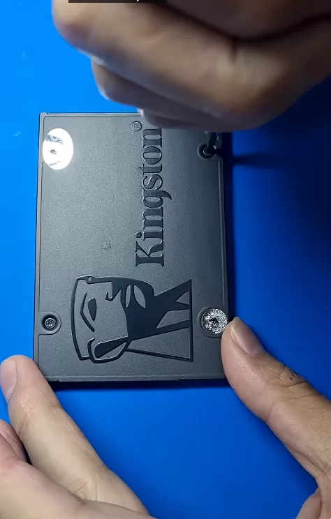 Cứu Dữ Liệu Thành Công Ổ SSD Kingston SATA Bị Lỗi Firmware